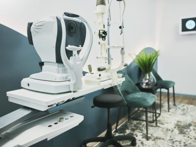 machine-ophthalmology-laser-empty-room-clinic-eye-exam-laser-consulting-healthcare-technology-interior-with-nobody-medical-office-optometry-medicine-appointment